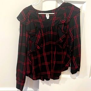 Gap long sleeve shirt with ruffles
